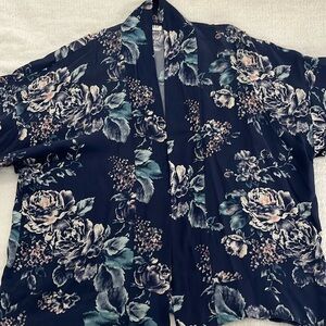 Gap Kimono top size S/M